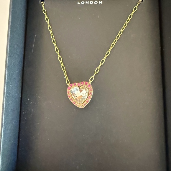 Kurt Geiger Pave Gold Necklace with Pink Heart Pendant NWT - Picture 7 of 7